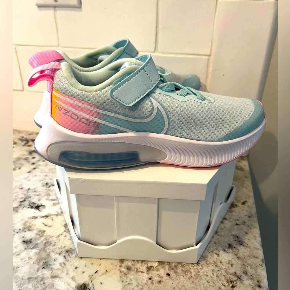 Toddler Girls Nike Sneakers Size US 11c